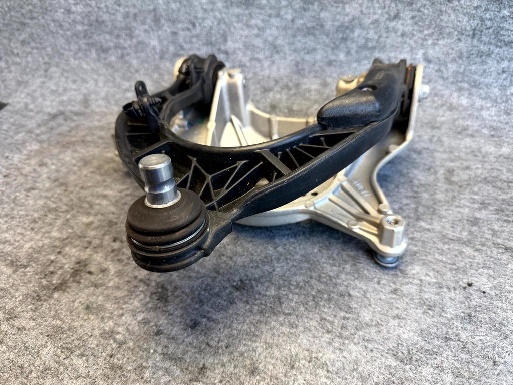 ♦️17-23 TESLA MODEL 3 RIGHT SIDE UPPER STRUT MOUNT BRACKET ARM SET OEM,104432600