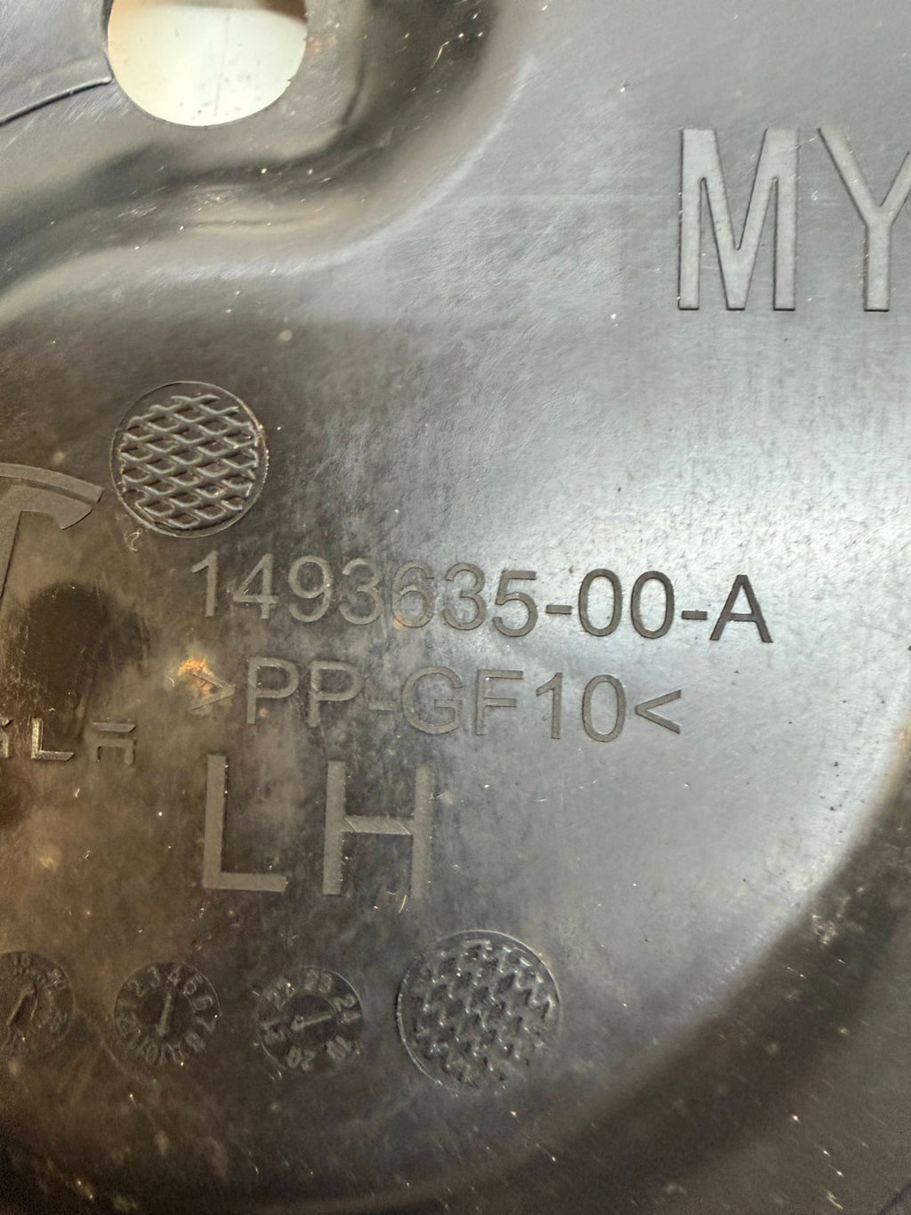2020-2024 Tesla Model Y Rear Left Right Suspension Aero Cover 1493635-00-A