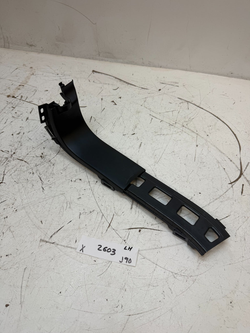 2016-20 Tesla Model X Rear Left Door Cover Inner Bracket 1059547-00