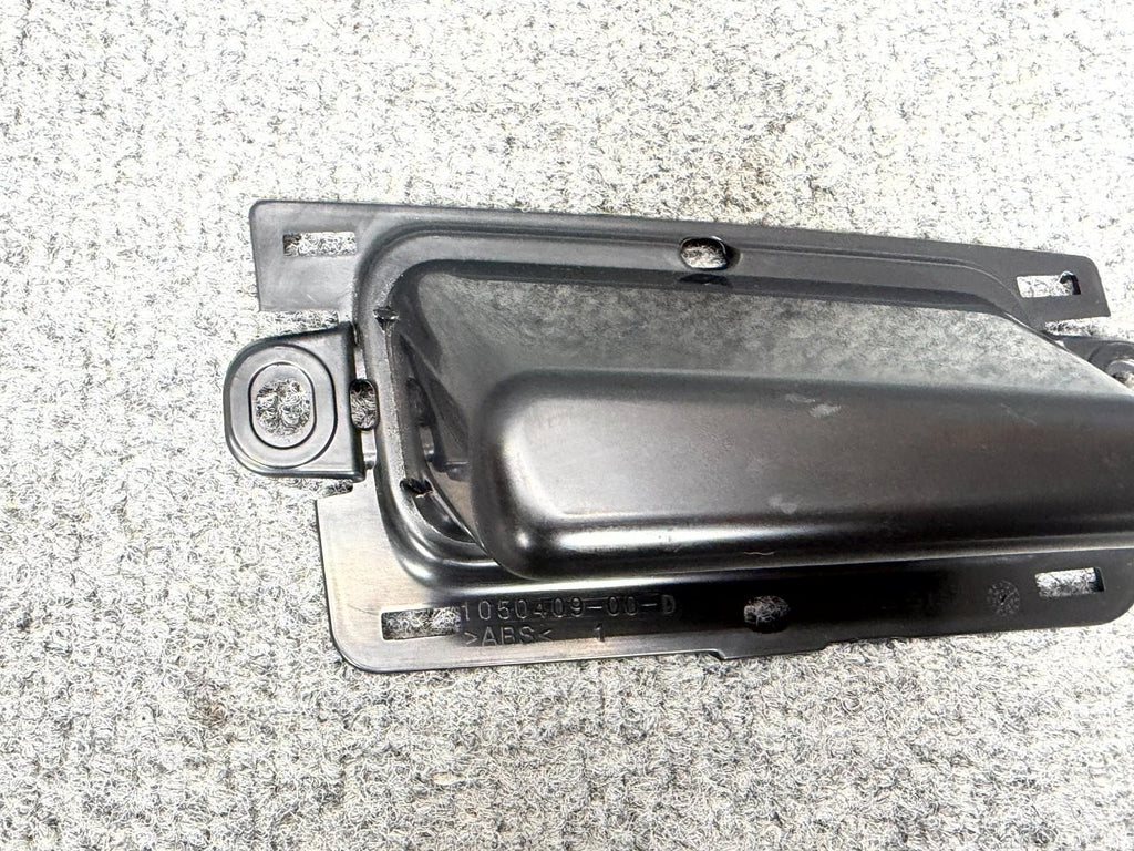16-20 Tesla Model X Liftgate Back Door Trunk Pull Handle Cup OEM, 1050409-00-D