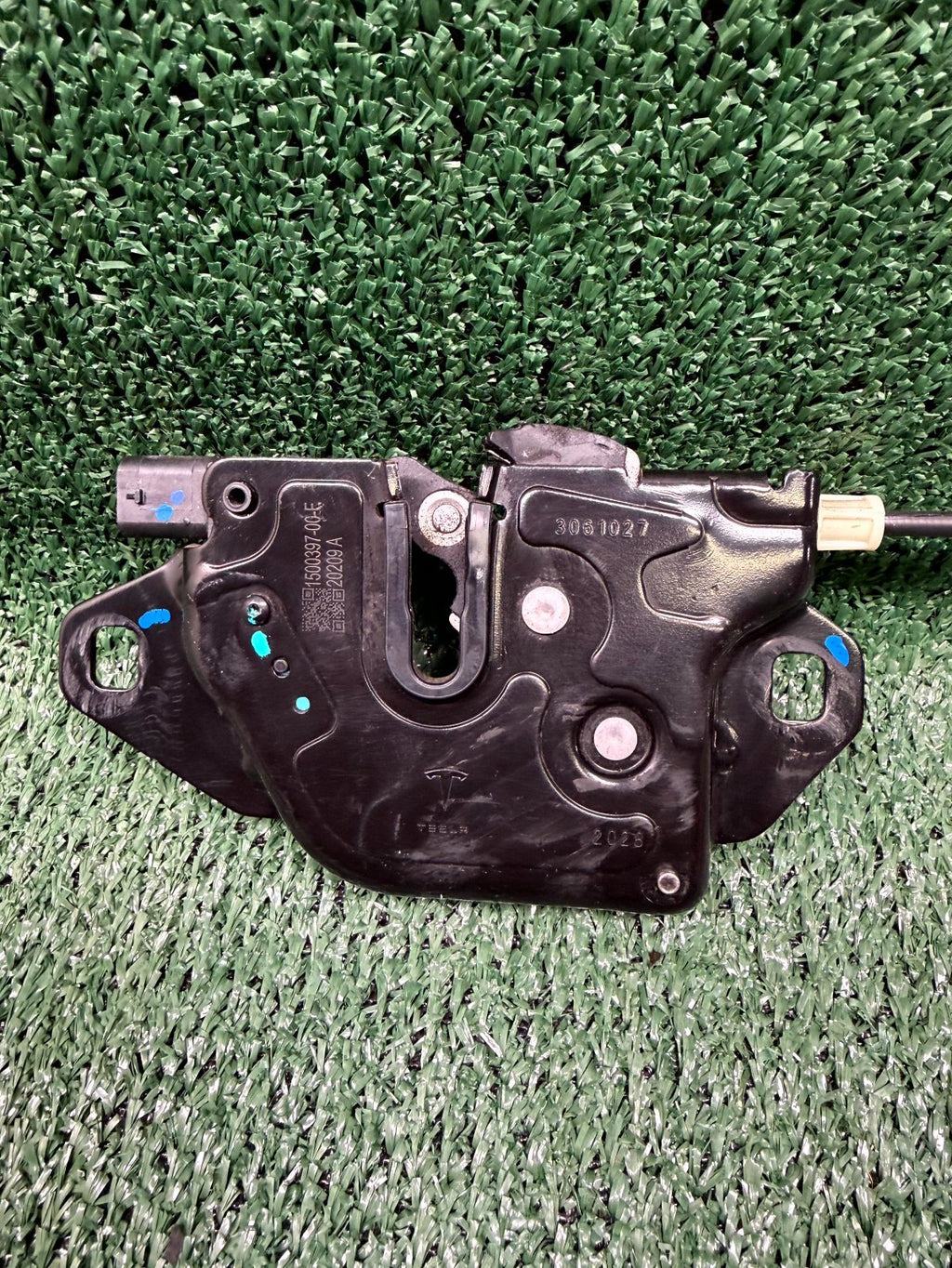 ♦️2020-2024 TESLA MODEL Y/3 FRONT HOOD LATCH LOCK ACTUATOR OEM, 1500397-00-E