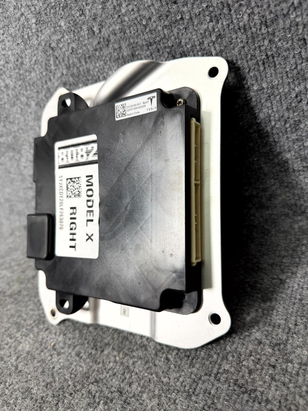 16-20 Tesla Model X Front Right Side Door Control Module Unit OEM, 105018300F