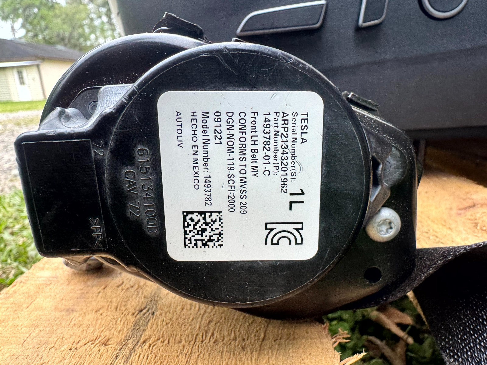 2020 - 2024 TESLA MODEL Y FRONT RIGHT SIDE 1ST ROW FULL SEAT OEM, 1104007-00-D