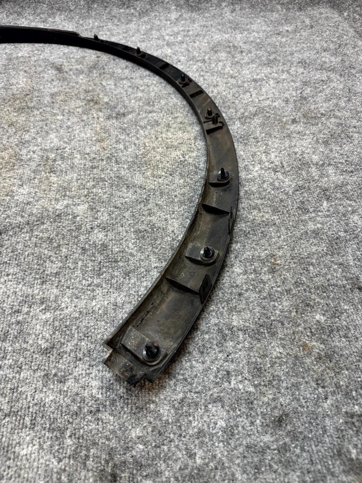 2020 - 2024 TESLA MODEL Y REAR RIGHT SIDE WHEEL FLARE MOLDING OEM, 1494164-00-C