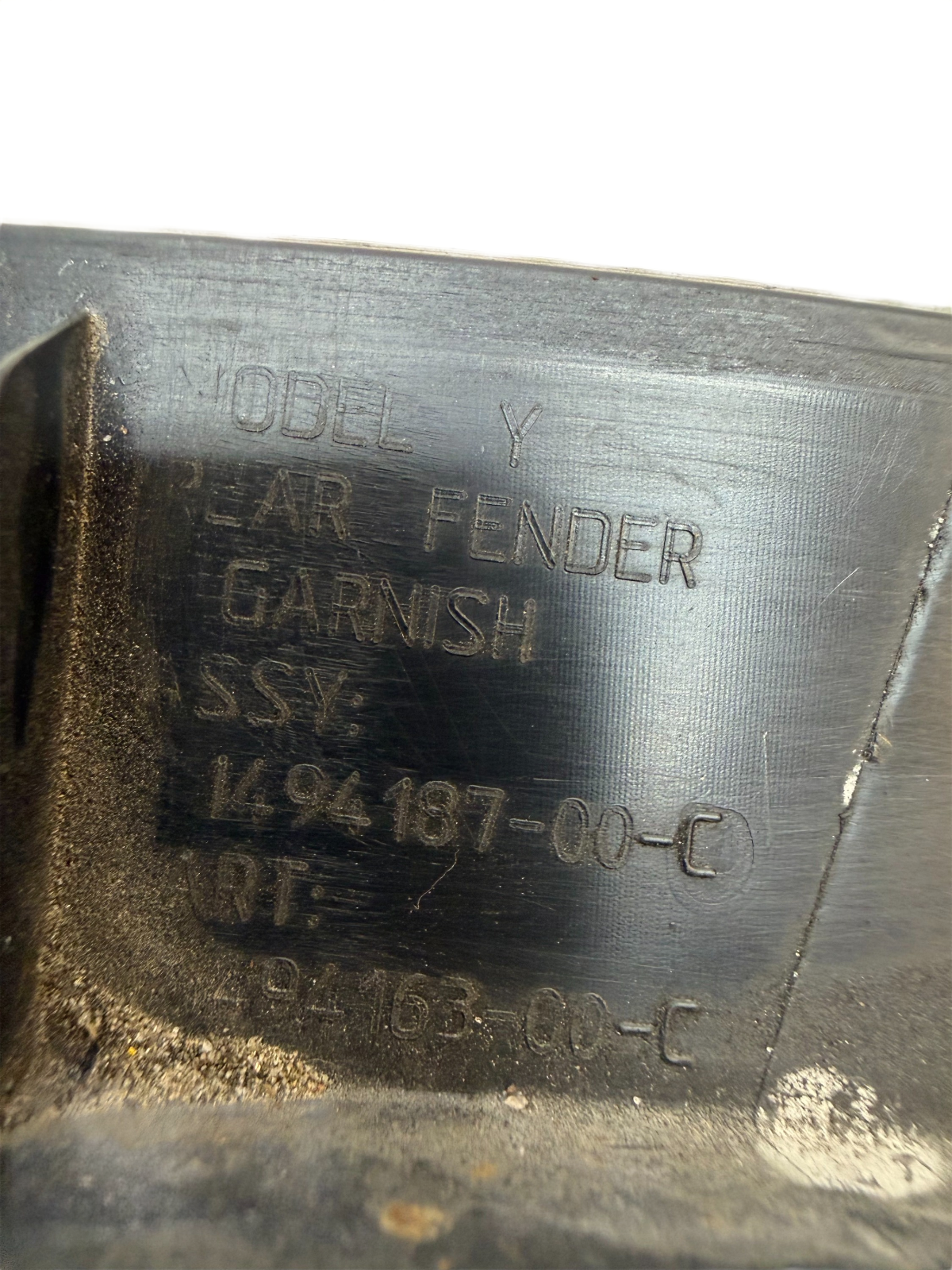 2020-2024 Tesla Model Y Rear Left Driver Fender Garnish Arch 1494187-00-C