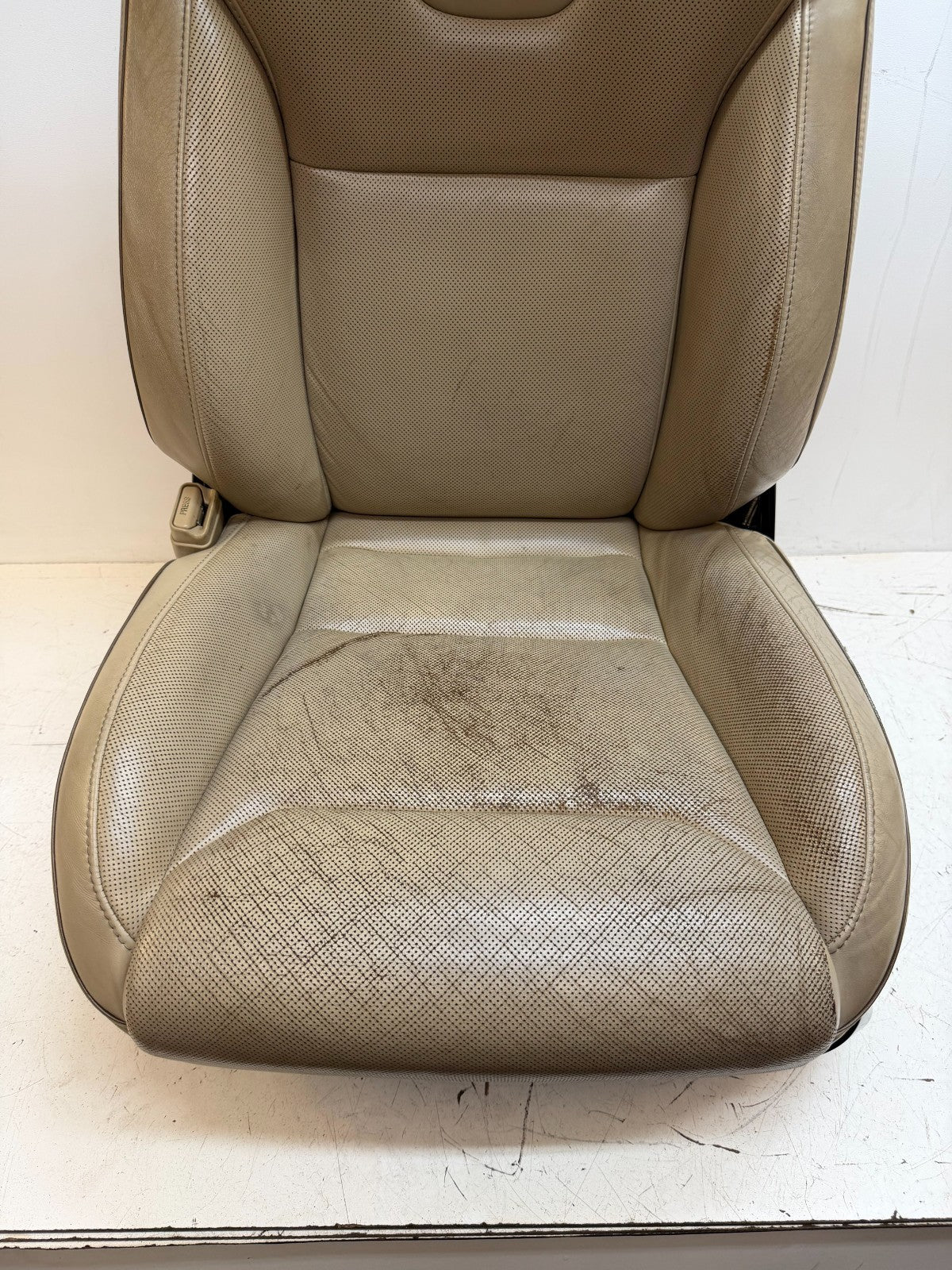 2016-2020 TESLA MODEL X FRONT RIGHT PASSENGER SIDE SEAT LEATHER
