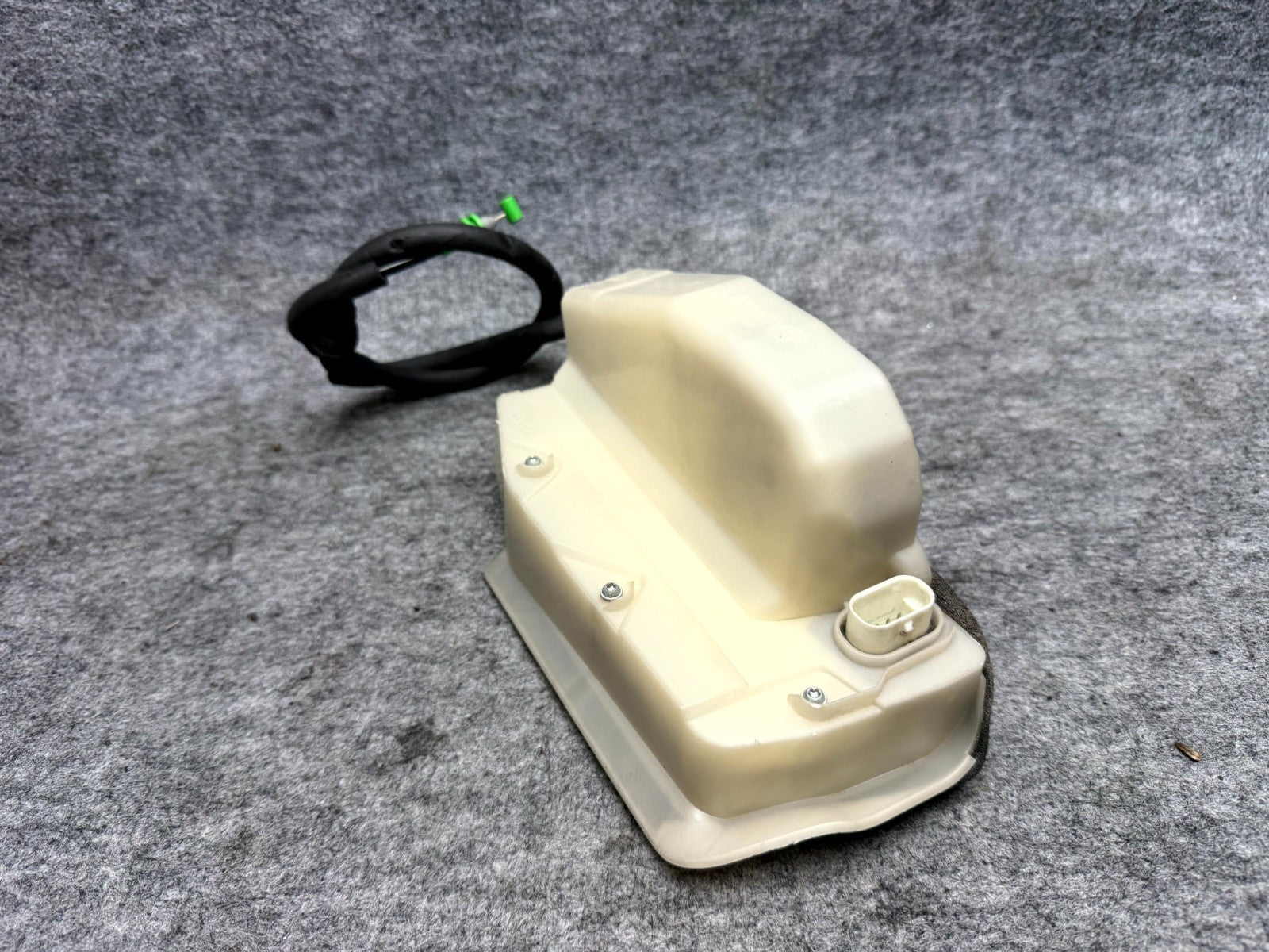 ♦️17–23 TESLA MODEL 3 FRONT LEFT SIDE DOOR LOCK ACTUATOR OEM, 1068964-00-G