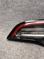 2017-2020 Tesla Model 3 Right RH Inner Tail Light 3 Pin 1077402-00-G OEM