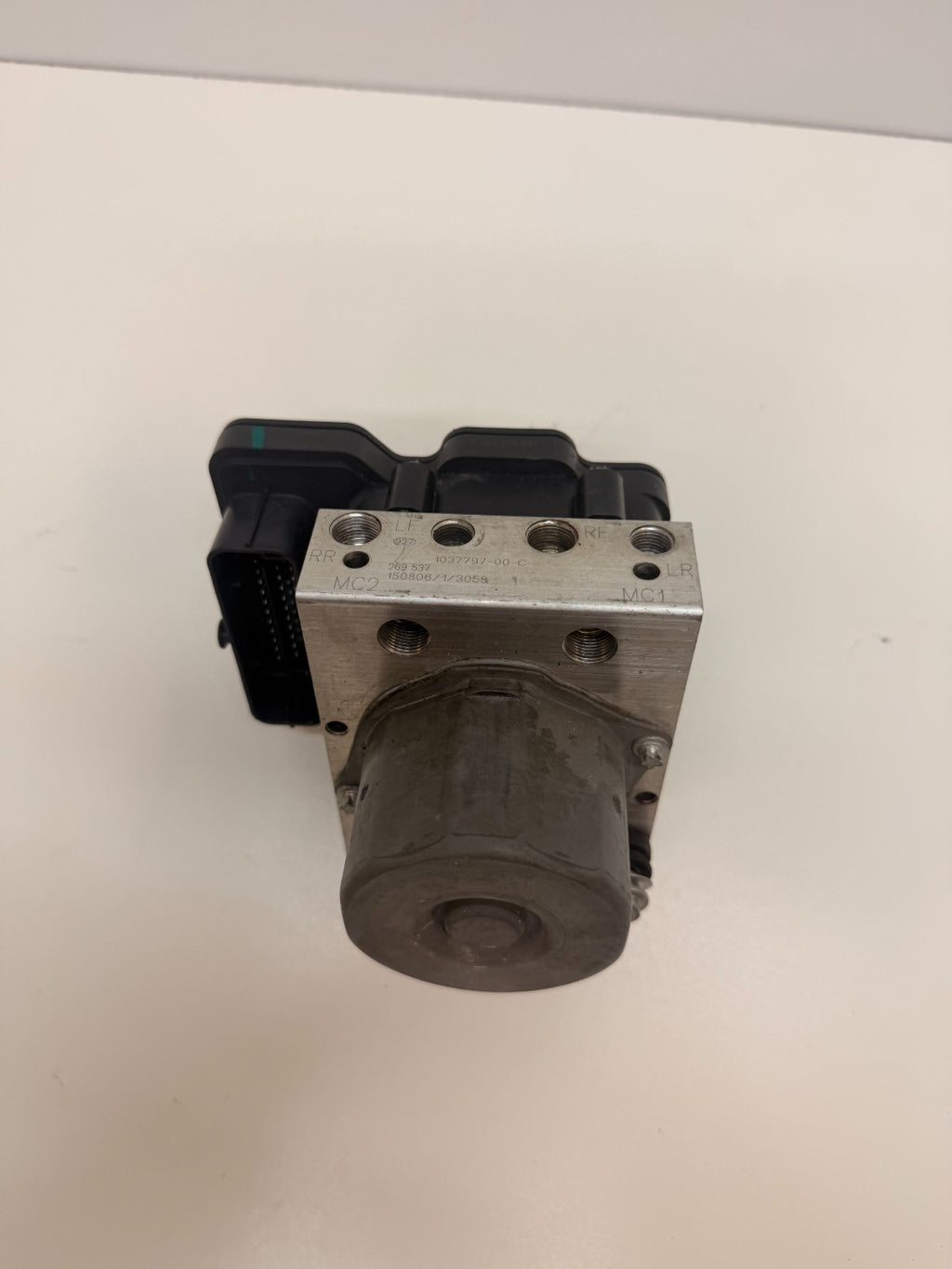 2012-2020 TESLA MODEL S ABS Anti Lock Brake Pump Module Unit 1037797-00-C