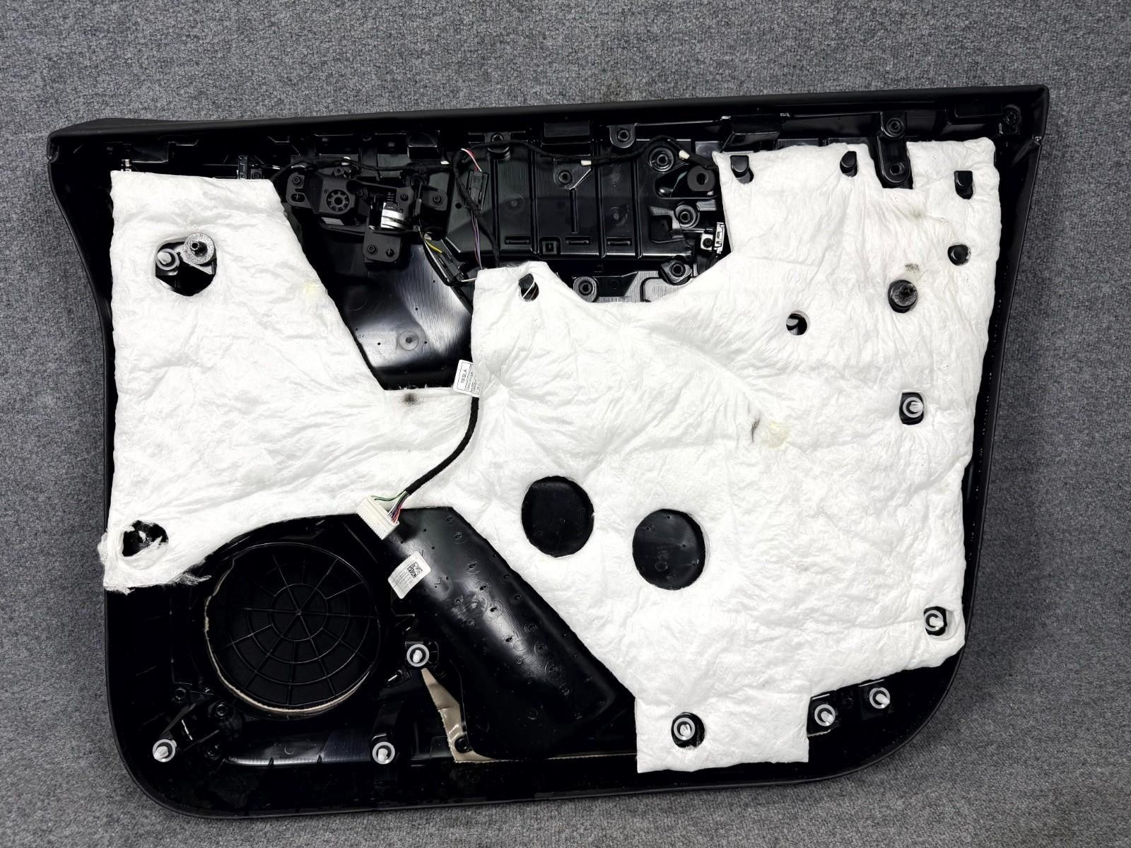 2016-2020 Tesla Model X Front Left Side Interior Door Panel OEM, 1055327-21-M