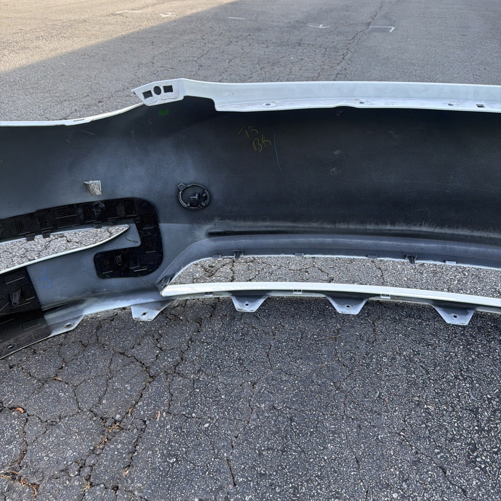 2024-2025 Tesla Model Y oem Front Bumper Cover & Tow Cap White