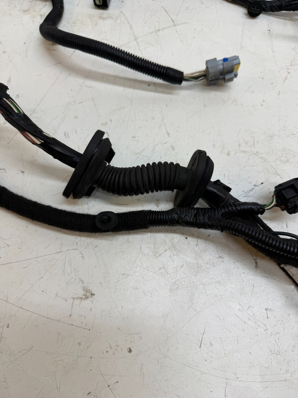 2016-2020 Tesla Model S Front Right Side Door Wire Wiring Harness 1069106-00-B