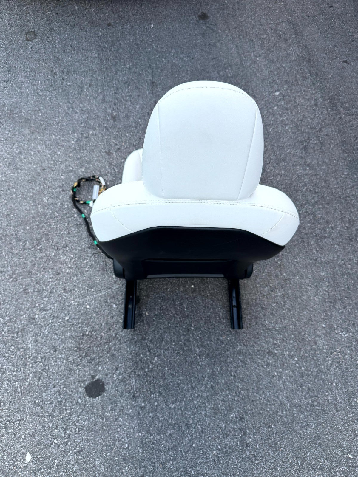 2017 - 2023 TESLA MODEL 3 FRONT LEFT DRIVER SIDE FULL SEAT W/ HEADREST OEM