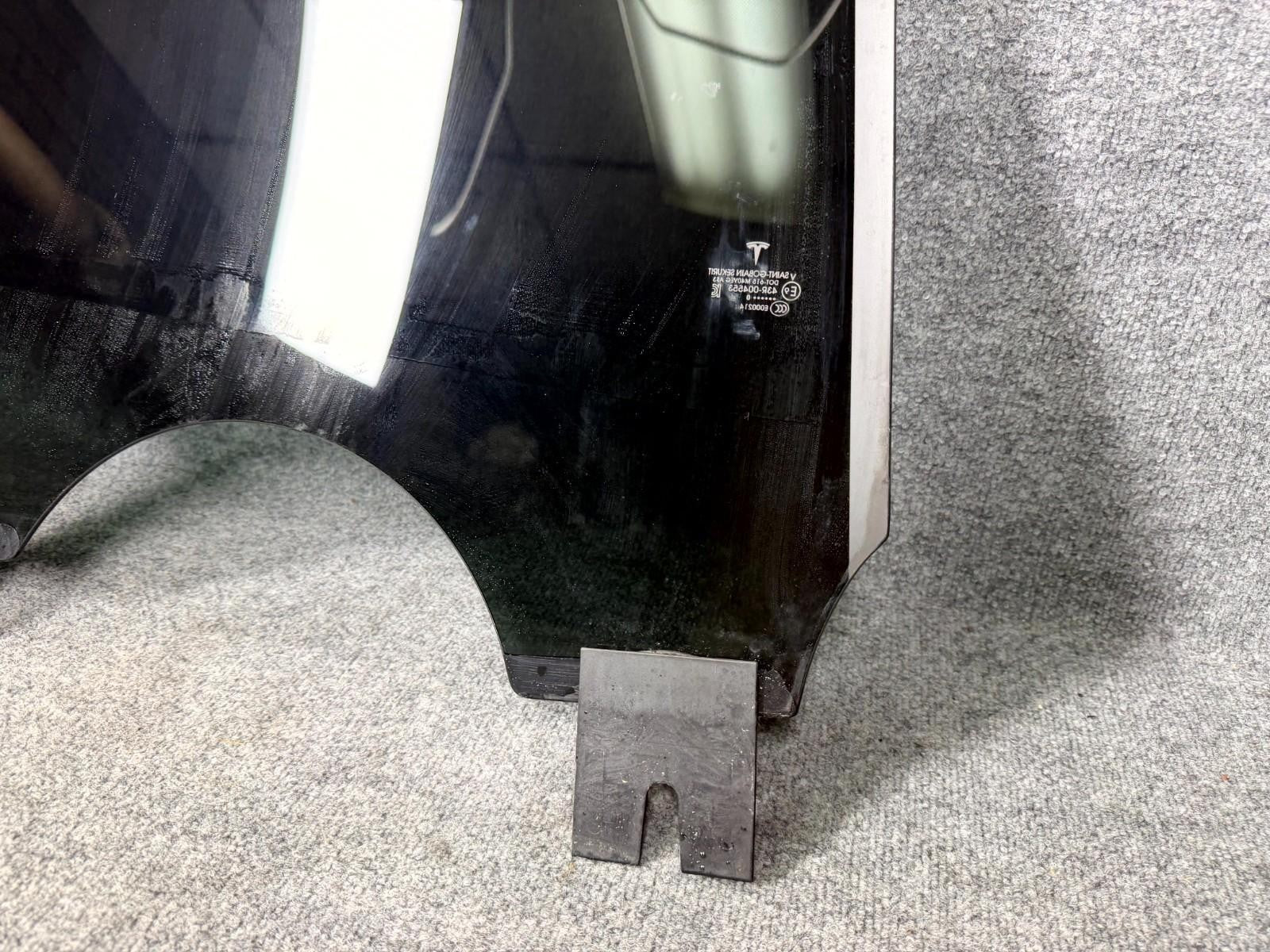2016-2020 Tesla Model X Rear Right Door Window Glass OEM, 43R-004553