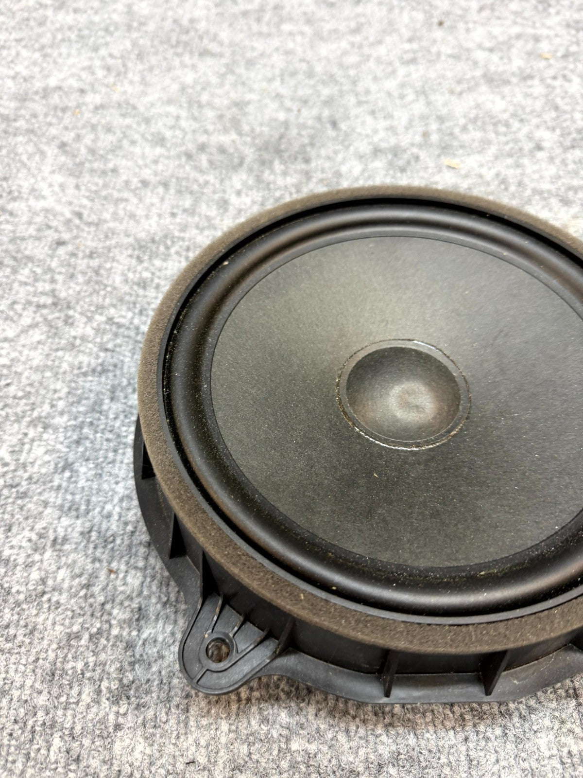 2020-2024 TESLA MODEL Y FRONT RIGHT DOOR AUDIO SOUND SPEAKER OEM, 1079744-01-F
