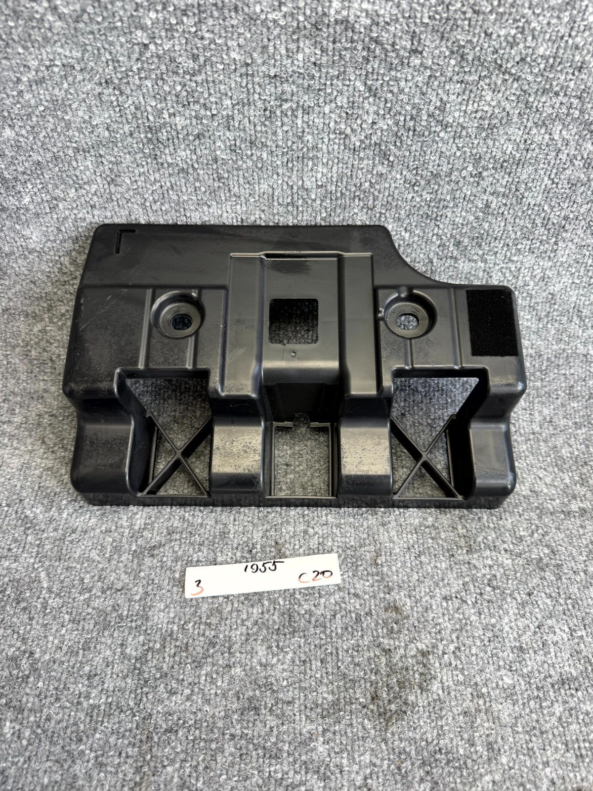 2017–2023 TESLA MODEL 3 REAR LEFT TRUNK LUGGAGE FLOOR BRACKET OEM, 1089615-00-D