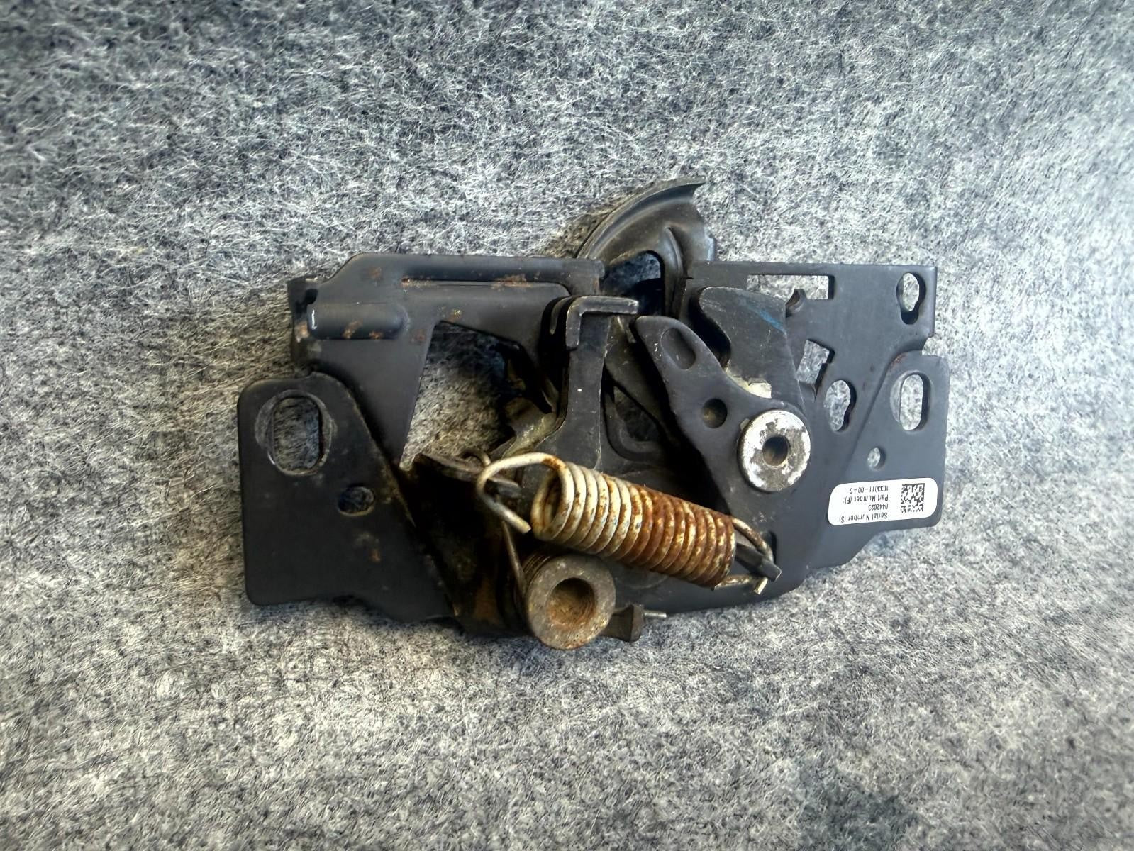 ♦️2017 - 2023 TESLA MODEL 3 FRONT HOOD LOCK LATCH ACTUATOR OEM, 1033011-00-G