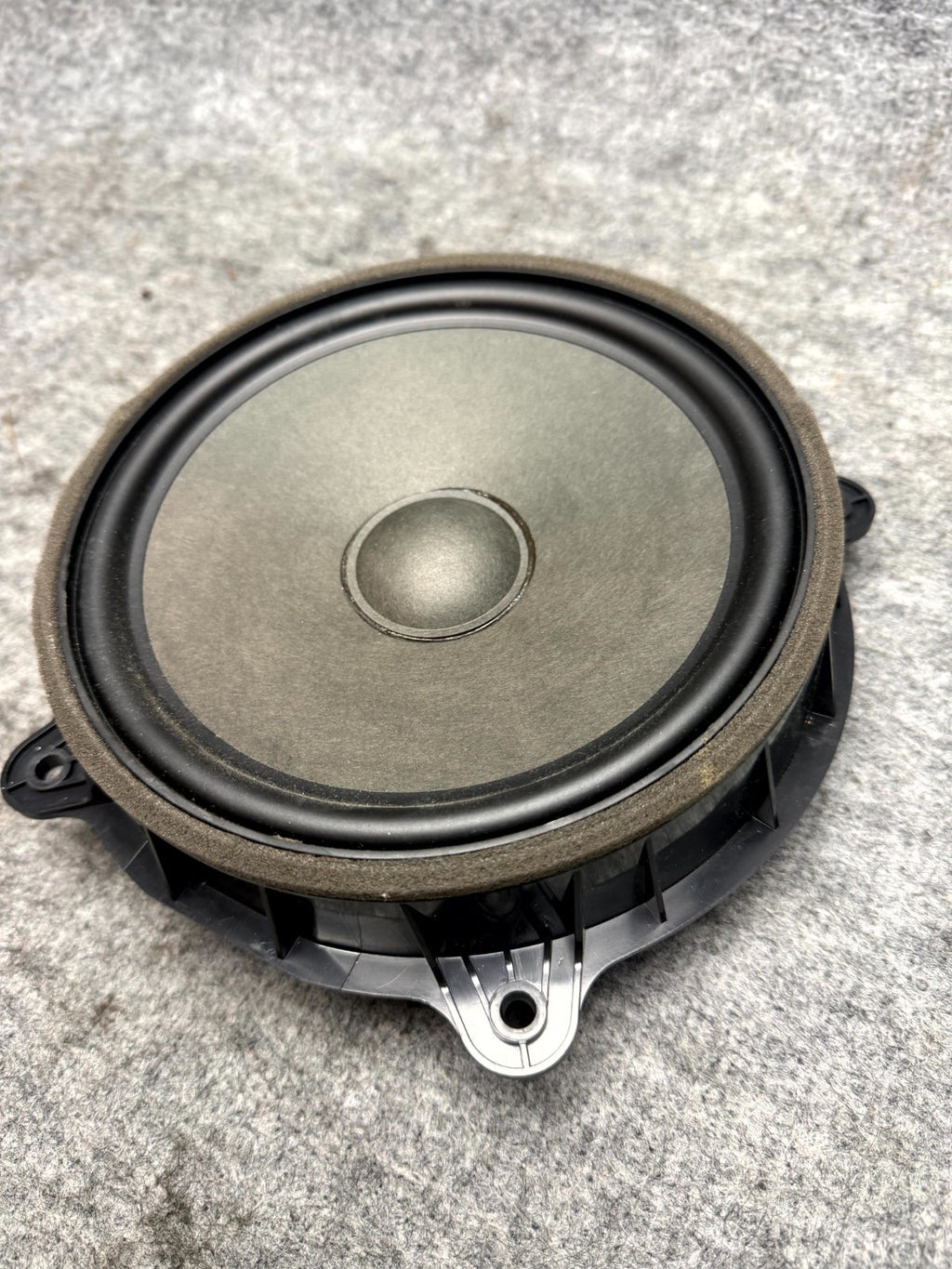♦️2017 - 2023 TESLA MODEL 3 Y FRONT LEFT DOOR SPEAKER OEM, 1079744-00-D