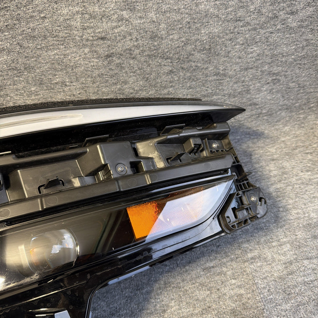 2025-2026 TESLA MODEL Y HEADLIGHT RIGHT PASSENGER SIDE LED 1918358-00-D OEM