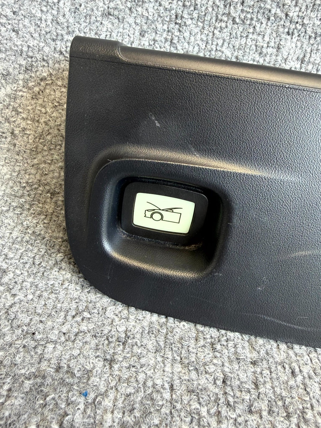 2017-2023 TESLA MODEL 3 FRONT TRUNK CLOSEOUT SWITCH TRIM COVER OEM, 1555579-00-B