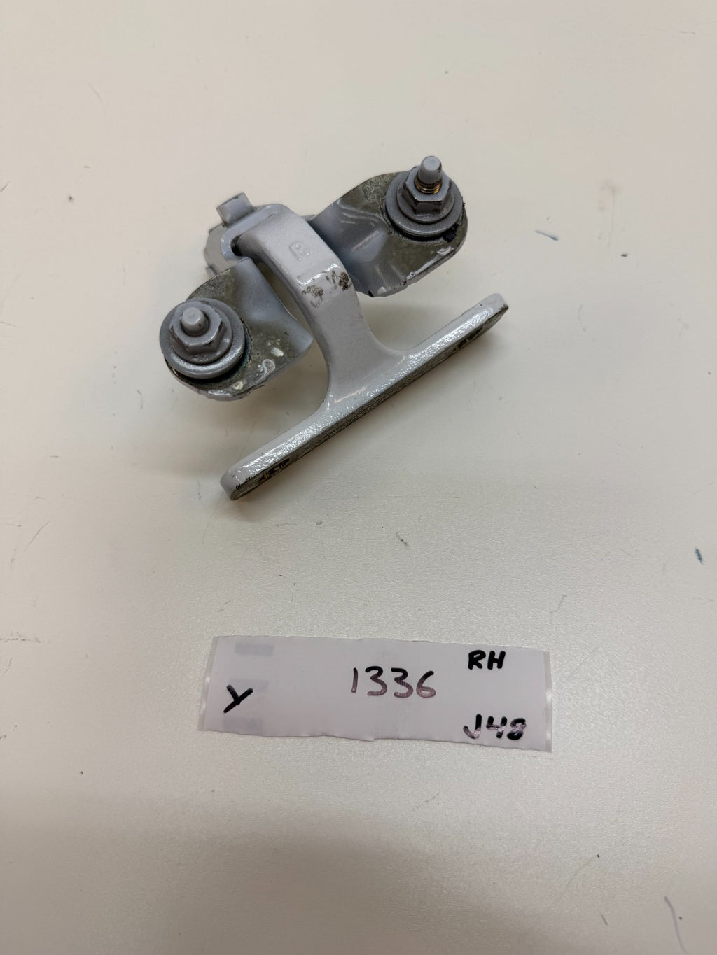 2020-24 Tesla Model Y Front Right Side Hood Hinge Assembly Pivot Bracket