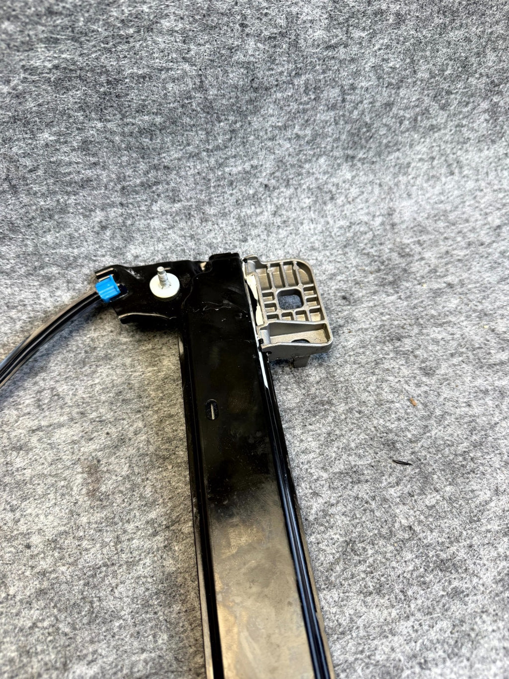 ♦️17-23 TESLA MODEL 3 FRONT RIGHT DOOR WINDOW REGULATOR W/ MOTOR OEM, 109662100L