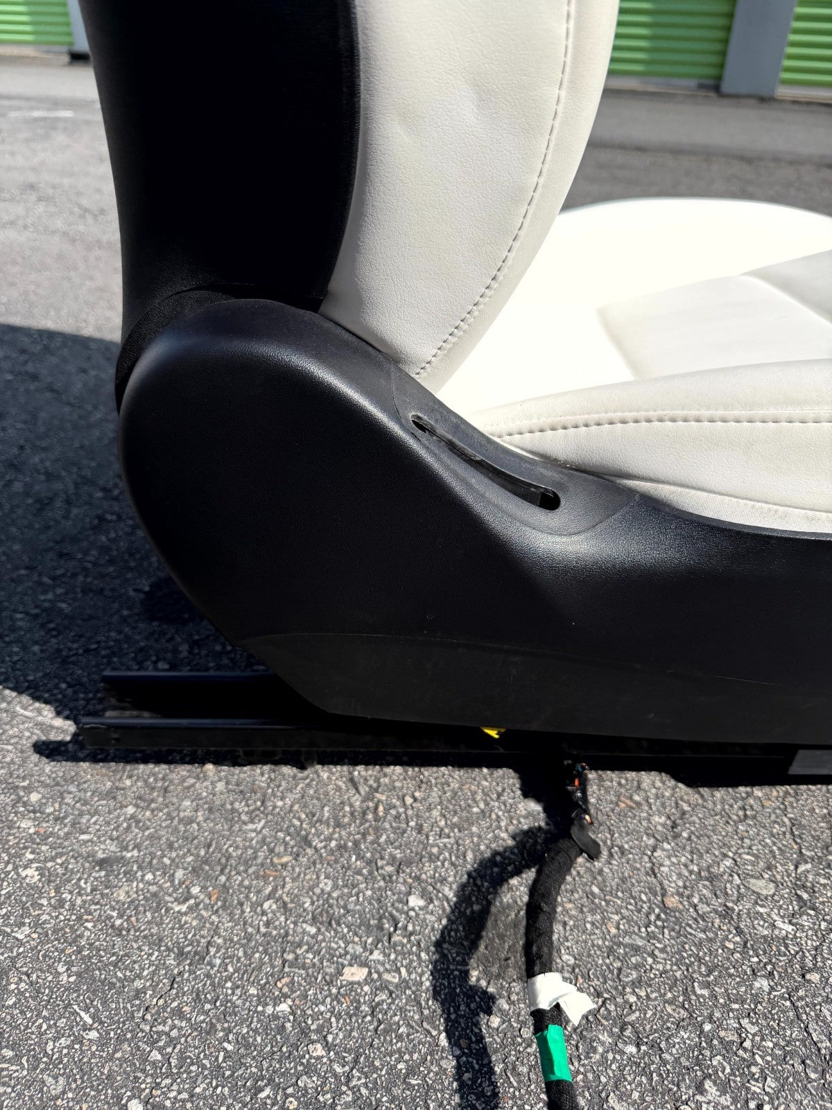 2017 - 2023 TESLA MODEL 3 FRONT RIGHT PASSENGER SIDE FULL SEAT W/ HEADREST OEM