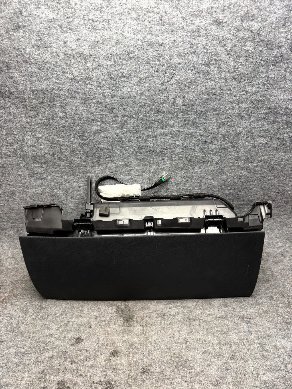 ♦️2017-2023 TESLA MODEL 3 DASHBOARD GLOVE BOX STORAGE COMPARTMENT OEM, 108334000