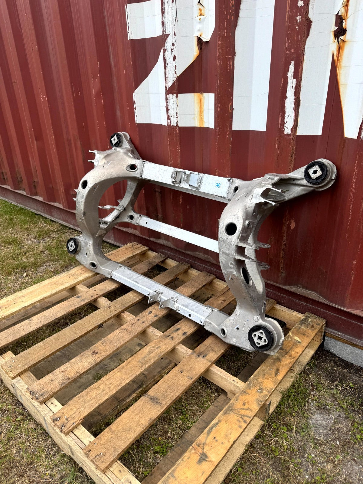 2012 - 2020 TESLA MODEL S REAR SUBFRAME CROSSMEMBER CRADLE OEM, 1009826-00-A
