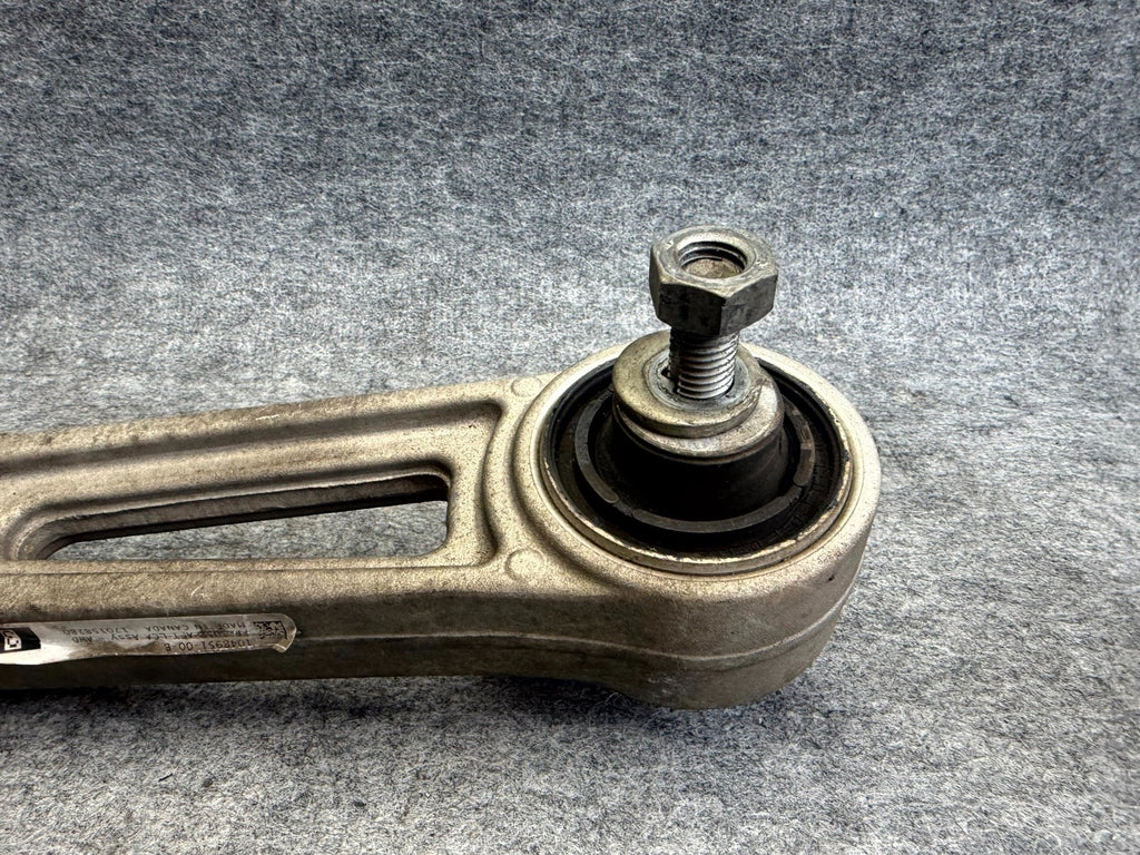 ♦️2012 - 2020 TESLA MODEL S FRONT RIGHT SIDE CONTROL ARM OEM, 1048951-00-B