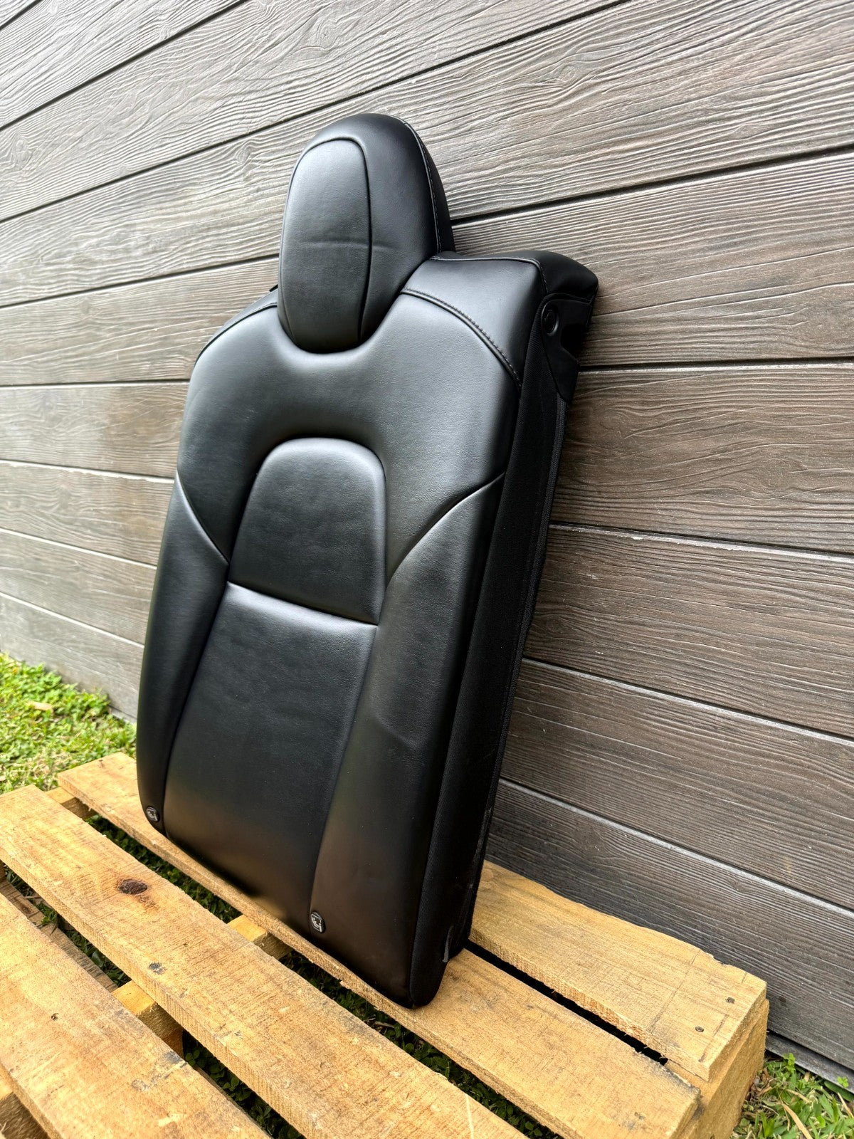 2020-2024 TESLA MODEL Y REAR RIGHT UPPER 2ND ROW SEAT CUSHION OEM, 1452806-00-C