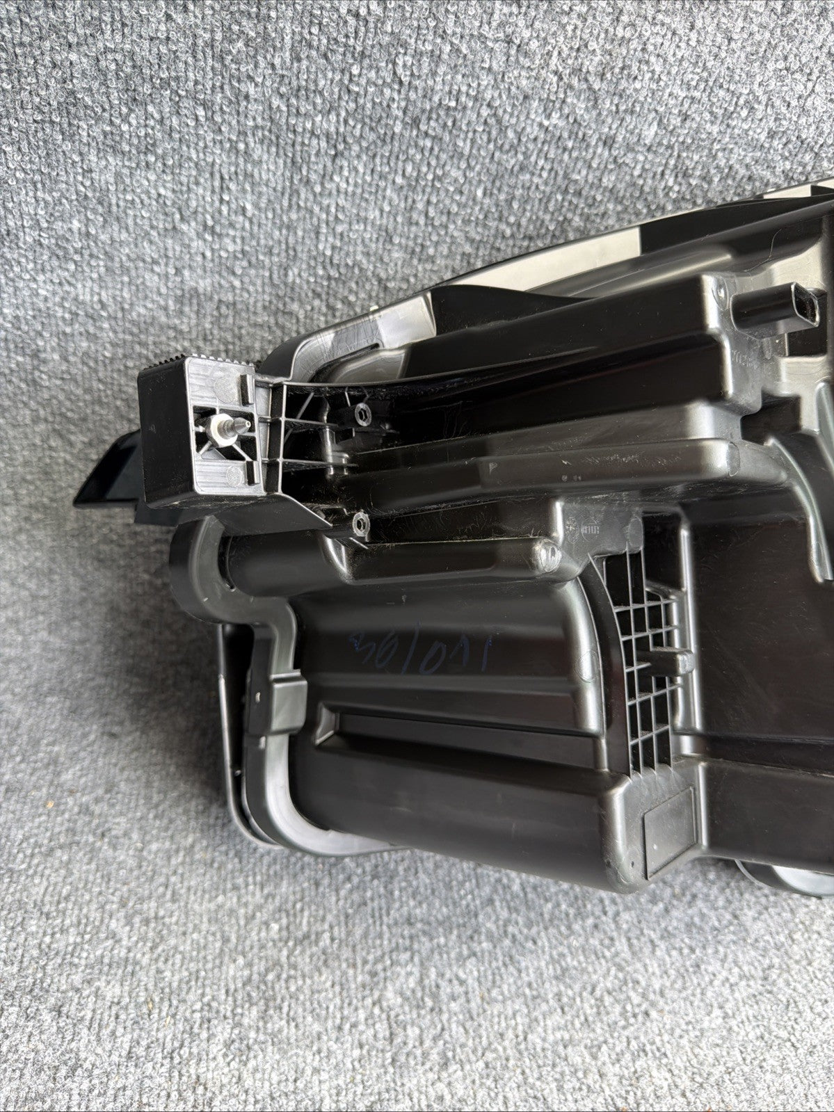 2025 2026 Tesla Model Y Juniper Led Front Right OEM Headlight 1918348-00-f