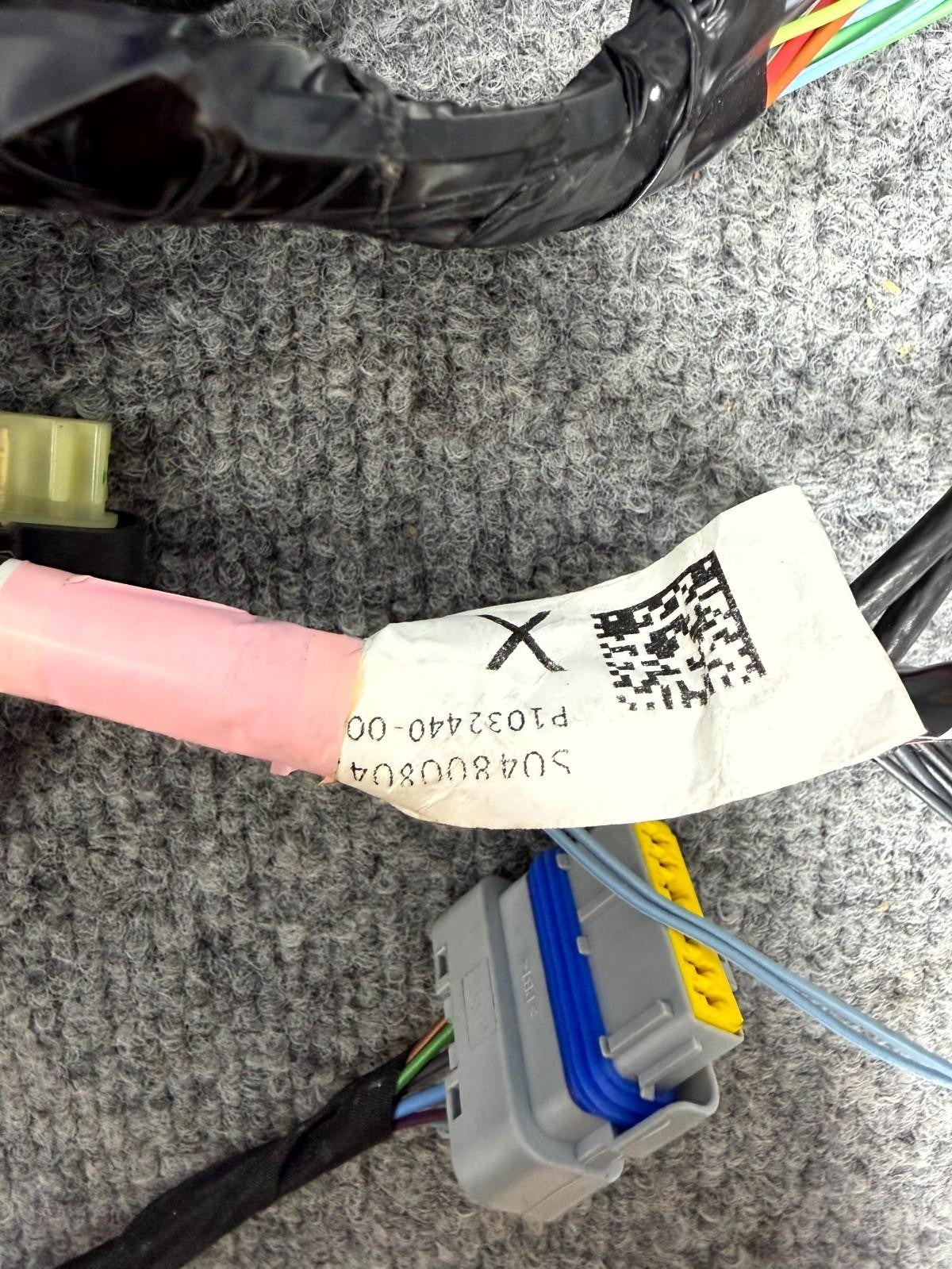 2016-2020 Tesla Model X Front Right Side Door Wiring Harness OEM, 1032440-00-G