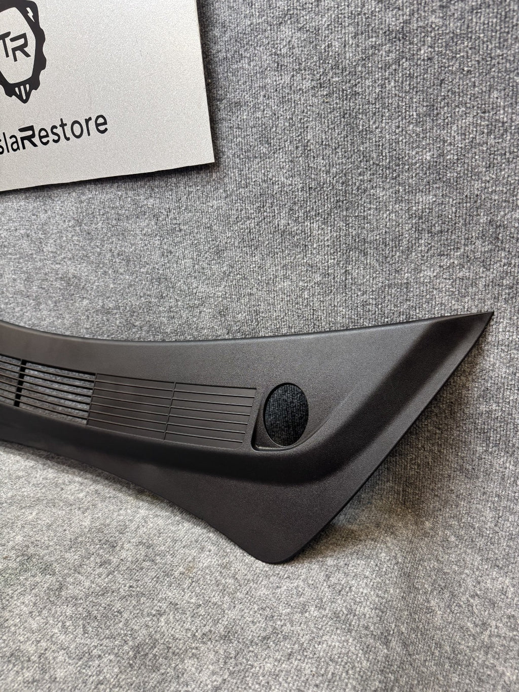 2017-2023 TESLA MODEL 3 REAR APRON WINDSHIELD WIPER COWL COVER OEM, 1081675-00-B