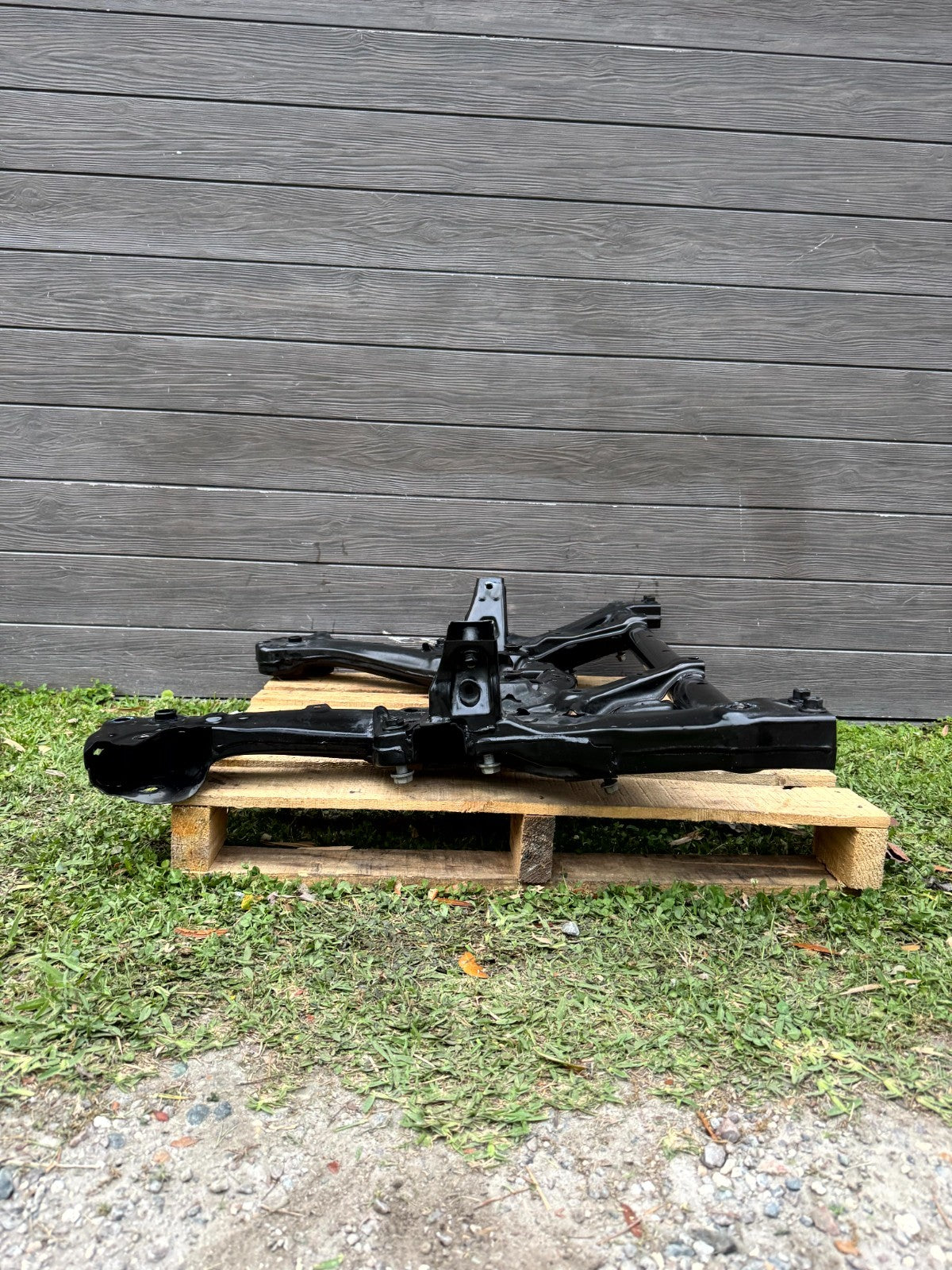 2017 - 2023 TESLA MODEL 3 FRONT SUBFRAME CROSSMEMBER CRADLE OEM, 1103547-00-A