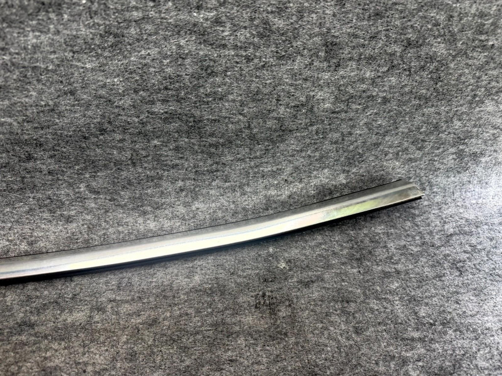 ♦️2017–2023 TESLA MODEL 3 FRONT RIGHT DOOR WINDOW BELT MOLDING OEM, 1080681-00-E