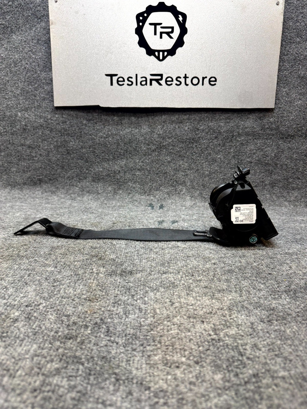 2020 - 2024 TESLA MODEL Y REAR RIGHT / LEFT SIDE SEAT BELT OEM, 1616500-01-C