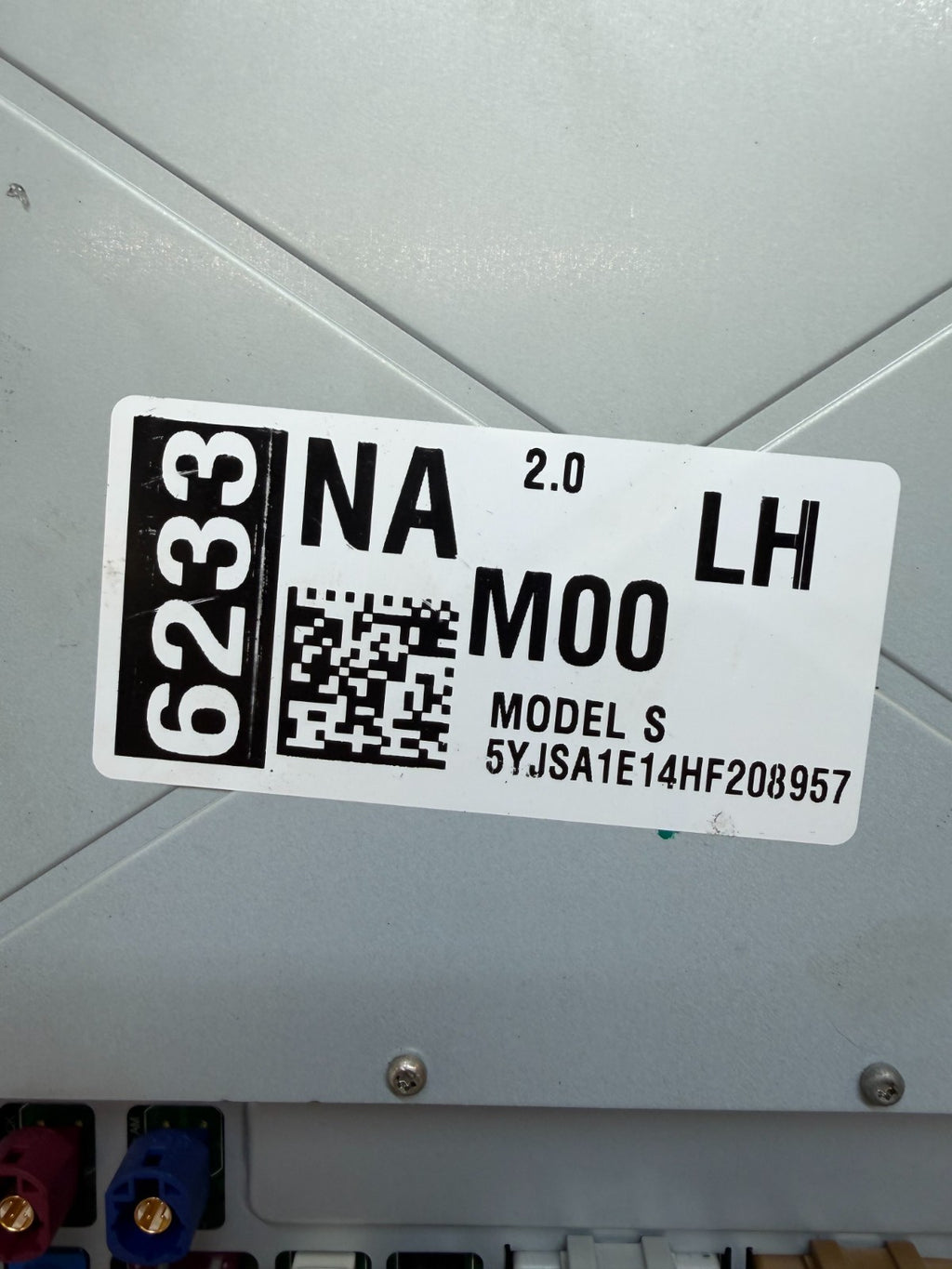 2016-2020 Tesla Model S Touch Screen Media Control Unit 1045006-00-D
