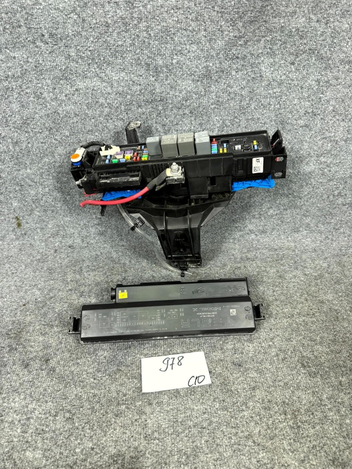 16-20 Tesla Model X Front Frunk Fuse Relay Junction Box Module OEM, 1046331-00-C