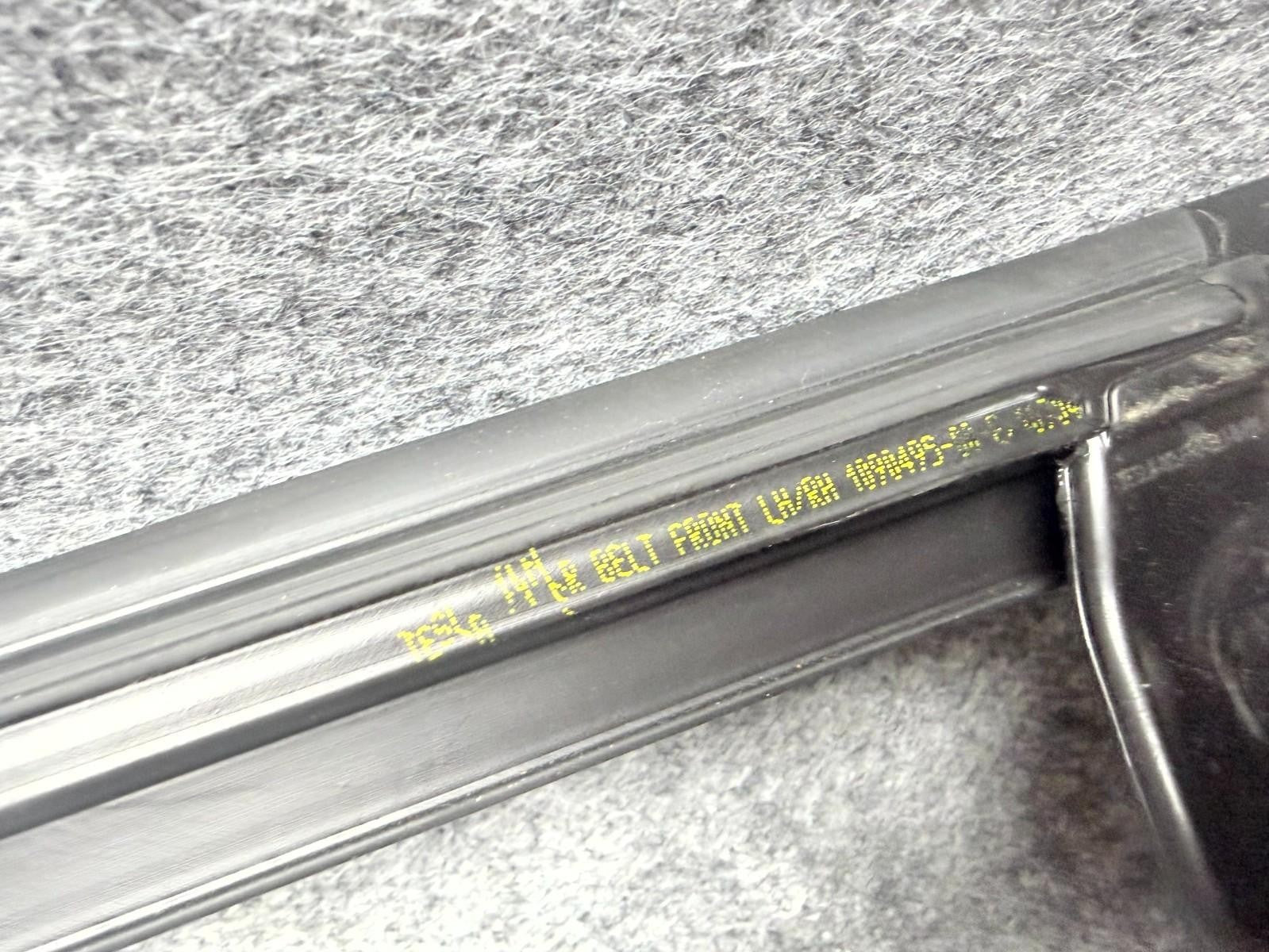 ♦️17-23 TESLA MODEL 3 FRONT LH / RH DOOR WINDOW WEATHERSTRIP SEAL OEM 109049500E