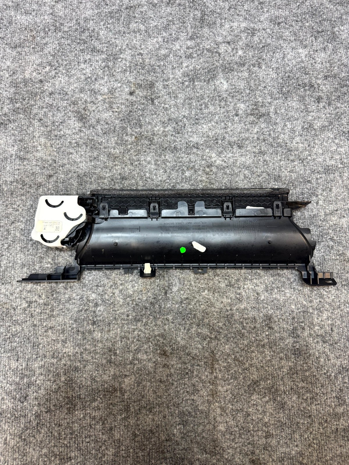 17–23 TESLA MODEL 3 Y LEFT DASHBOARD HEATER AC AIR VENT DASH DUCT OEM 113555400A