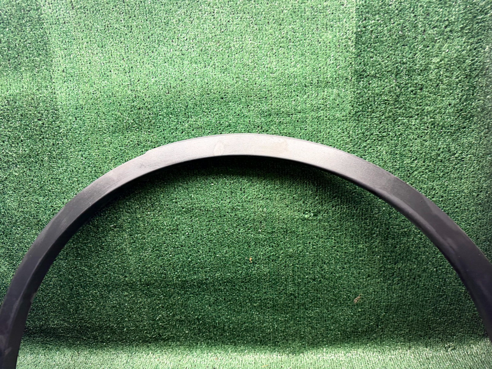 ♦️2020 - 2024 TESLA MODEL Y REAR LEFT SIDE WHEEL FLARE GARNISH OEM, 1494163-00-B
