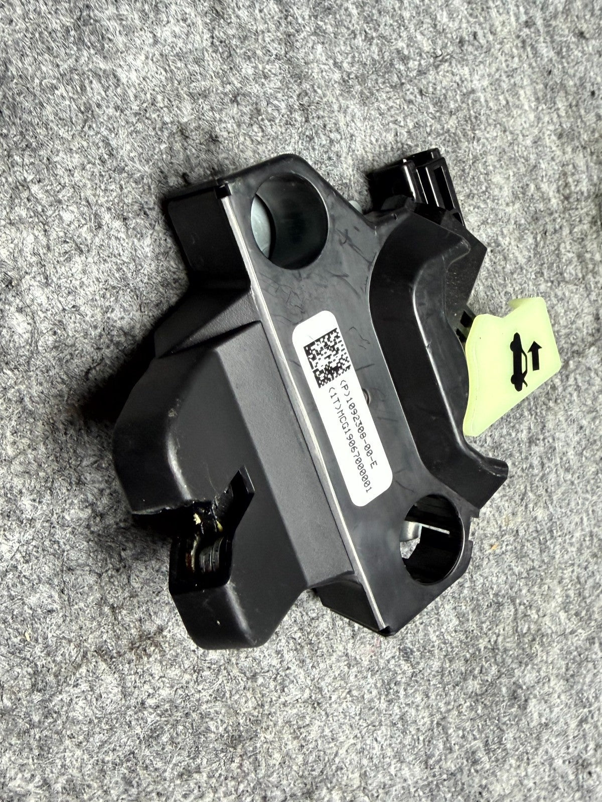 ♦️2017–2023 TESLA MODEL 3 TRUNK LOCK LATCH ACTUATOR MECHANISM OEM, 1092308-00-E