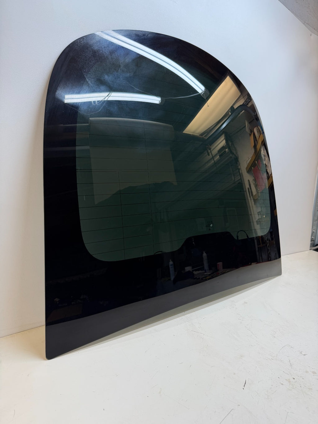 2020-2024 Tesla Model Y Rear Trunk Lid Windshield Glass 43R-004597