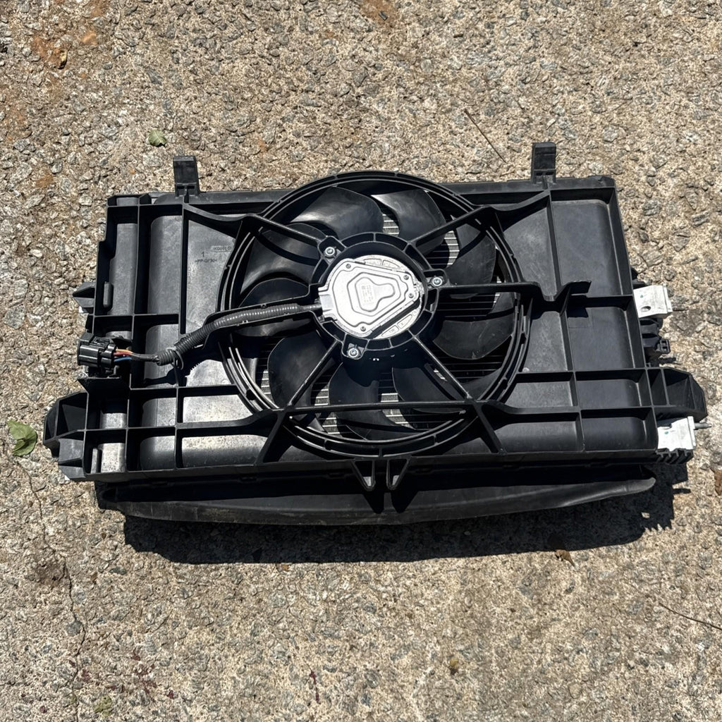 ♦️2017 - 2022 TESLA MODEL 3 COOLING RADIATOR W/ GRILLE SHUTTER OEM, 1103545-00-A