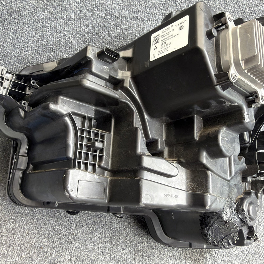 Tesla Model Y Juniper Headlight 2026 Right Passenger Side 1918348-00-E
