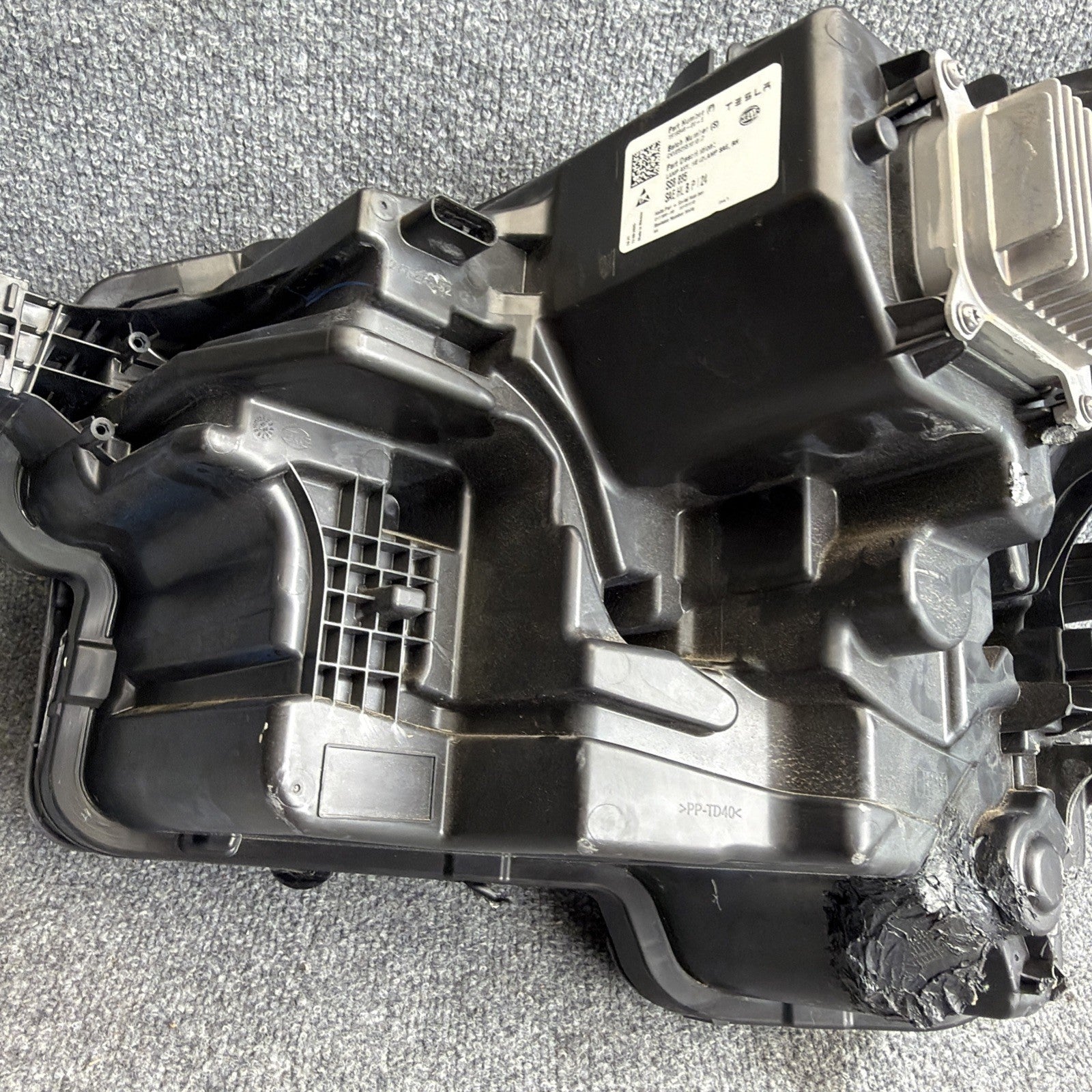 Tesla Model Y Juniper Headlight 2026 Right Passenger Side 1918348-00-E
