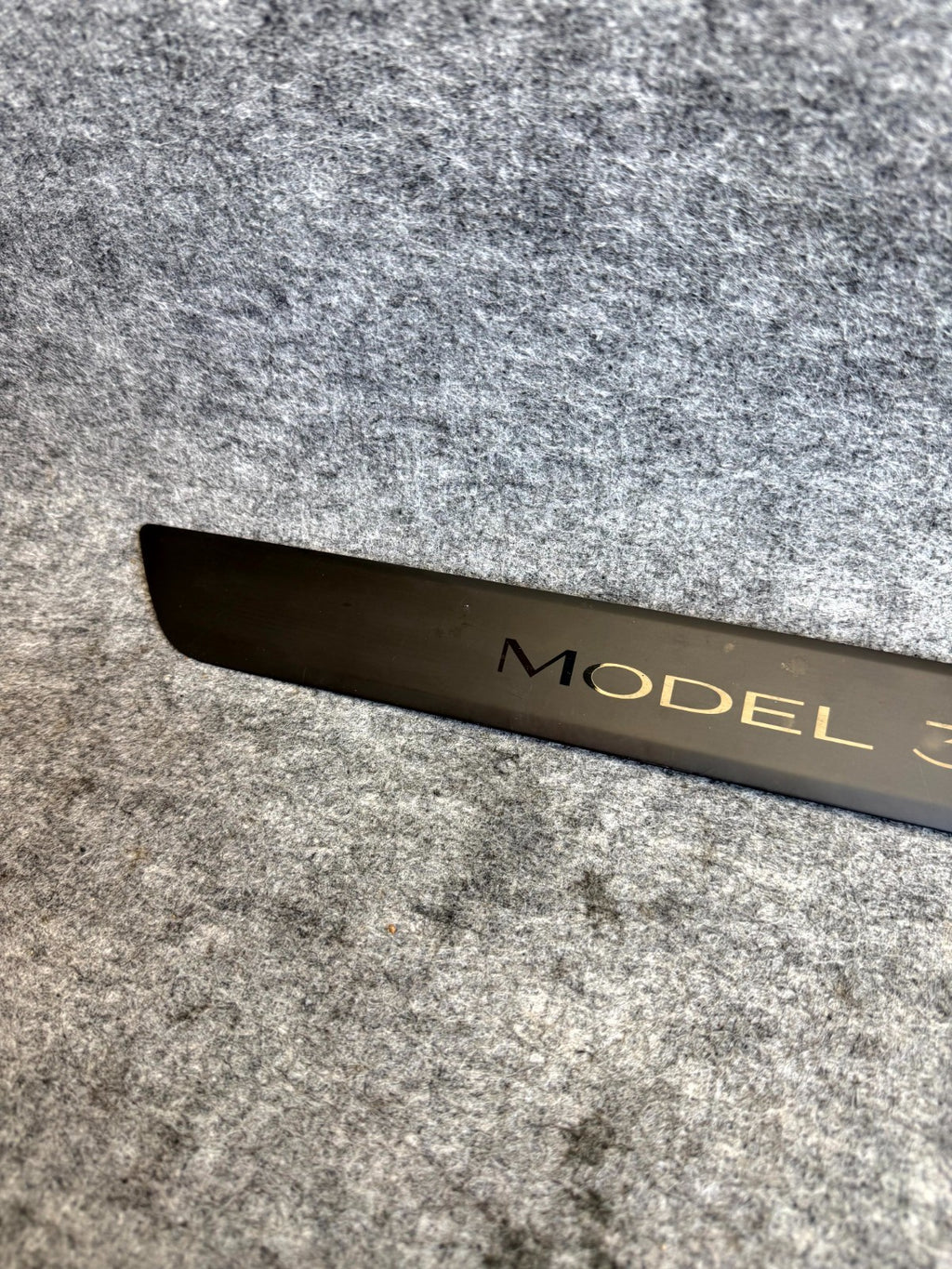 ♦️17-23 TESLA MODEL 3 FR LEFT/RIGHT DOOR SILL SCUFF PLATE PANEL OEM, 150476300C