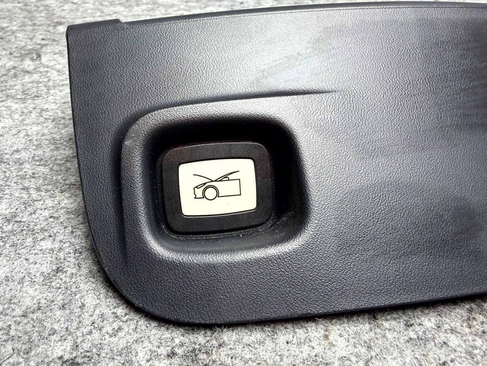 ♦️2017–2023 TESLA MODEL 3 FRONT FRUNK CLOSEOUT HOOD LOCK COVER OEM, 1555578-00-A