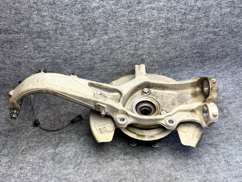 ♦️17-23 TESLA MODEL 3 FRONT LEFT SIDE SPINDLE KNUCKLE WHEEL HUB OEM, 104431100E
